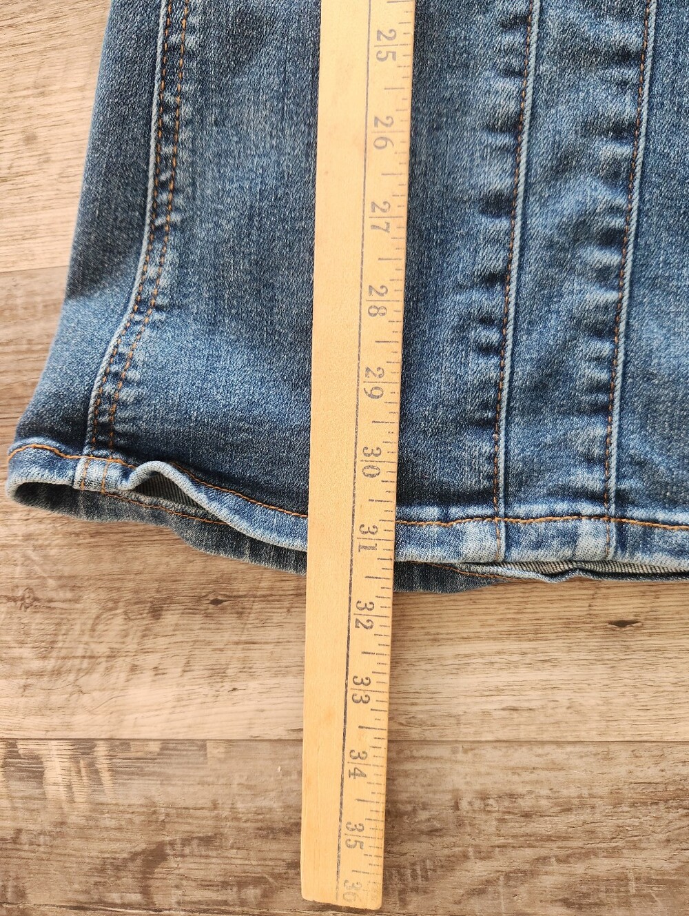 Judy Blue Golden Hour midrise flare jeans 11/30 - Picture 6 of 16
